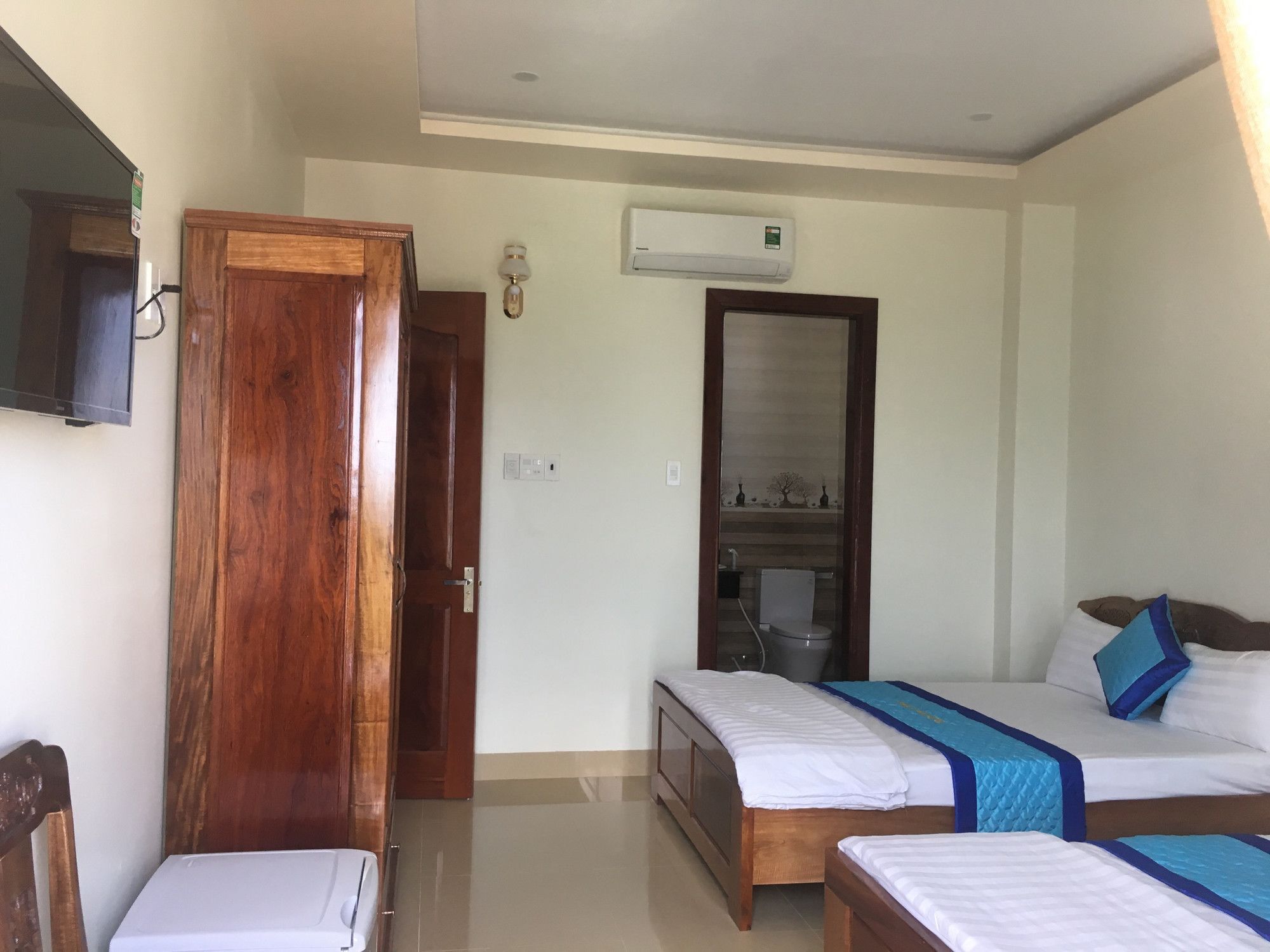 Nhat Tan Hotel Quy Nhon Exterior photo